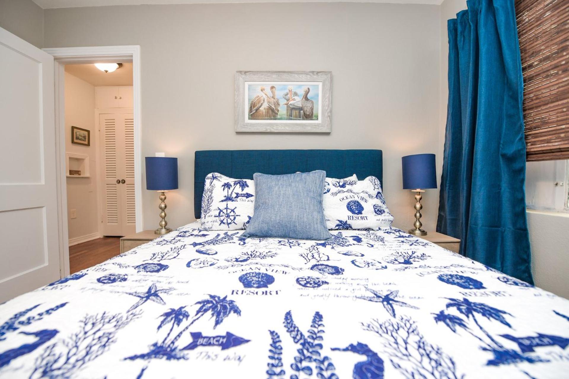 Casa Posada - So Close You Can Hear The Waves Historic Beach Cottage W Beach Gear Anna Maria Exterior photo